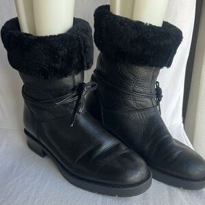 EUC Santana Canada, black leather faux fur lining mid height boots 8.5